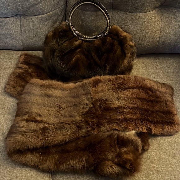 MINK STOLE PAIRED WITH MATCHING MINK HANDBAG 🌹 - Picture 1 of 17